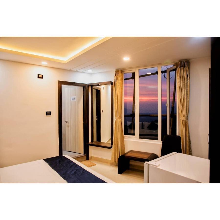 Crescent International Kohima エクステリア 写真